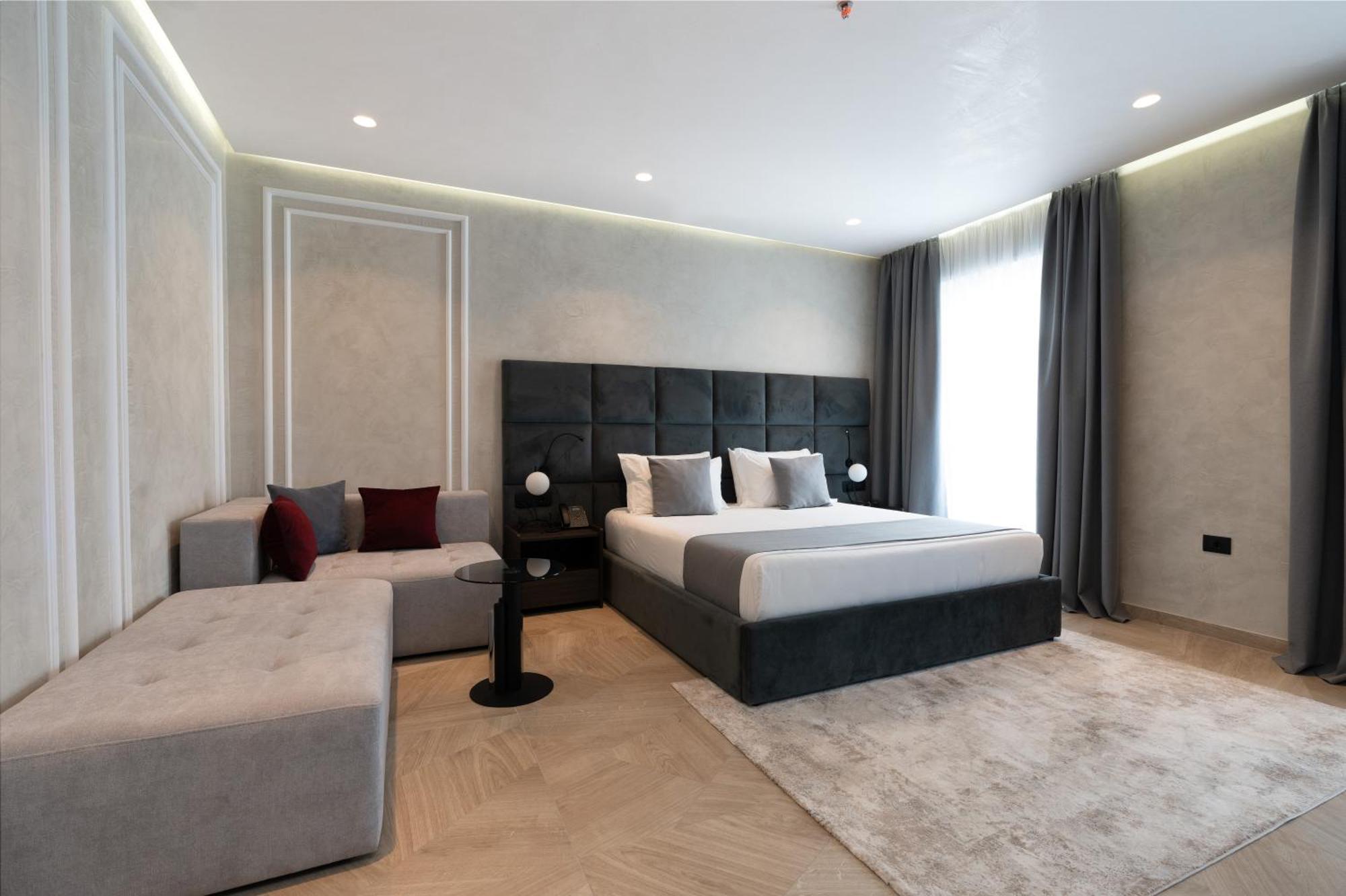Hotel Plaza เบราท ภายนอก รูปภาพ